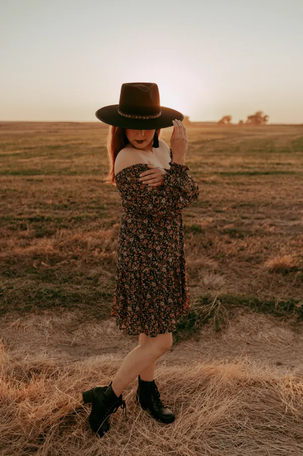 Bonnie Rancher Hat in Black by Vanelegance
